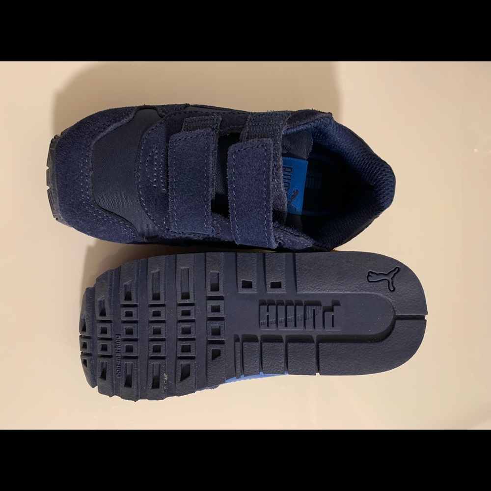 Toddler puma shoes size 9c